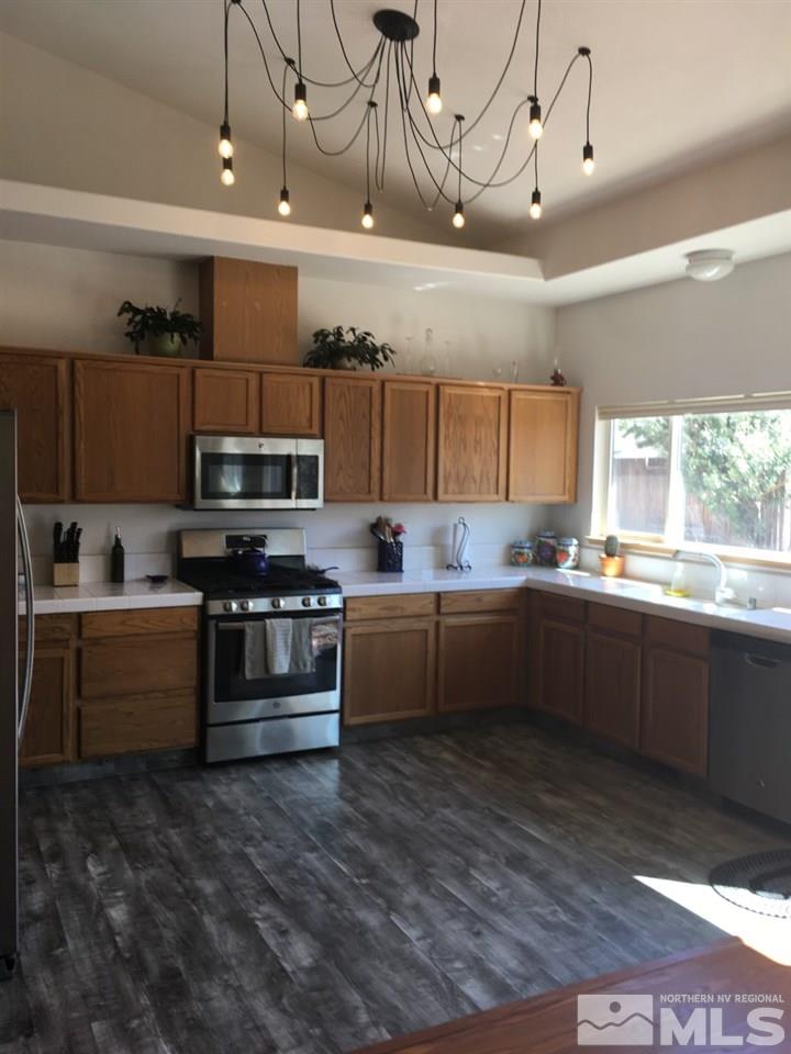 9831 Eastmont Court Reno, NV 89521 - Photo 5 of 21 Photo 5