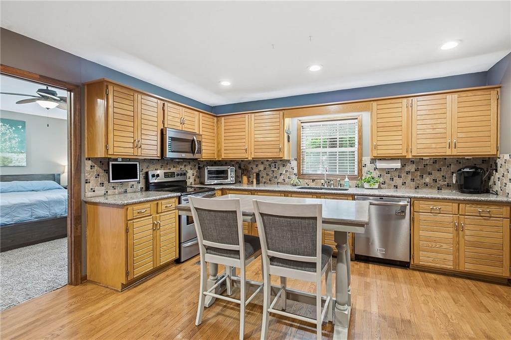7116 Woodson Road Raytown, MO 64133 - Photo 11 of 48