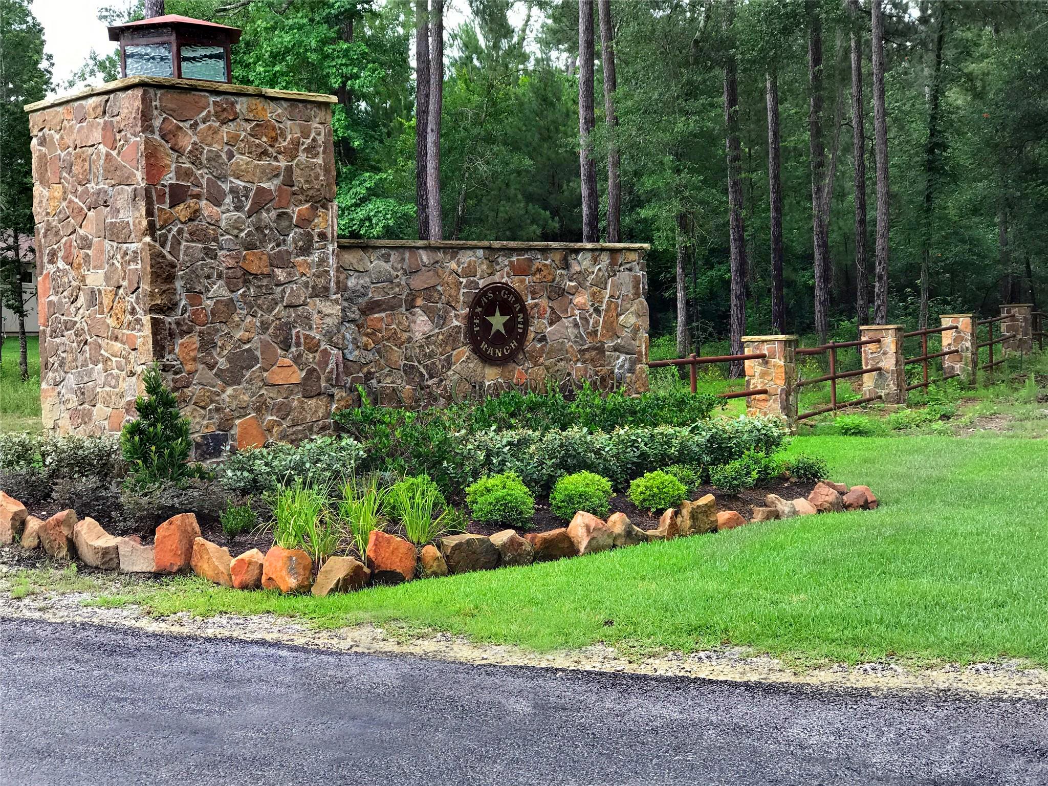 5-6-229 Dipping Vat Road Huntsville, TX 77340 - Photo 10 of 22 a garden view