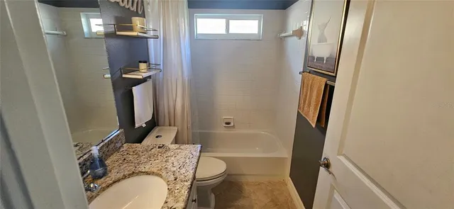 $425,000 | 3043 Beaver Pond Trail, Valrico, FL 33596