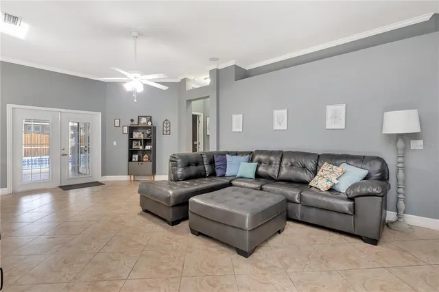 $425,000 | 3043 Beaver Pond Trail, Valrico, FL 33596