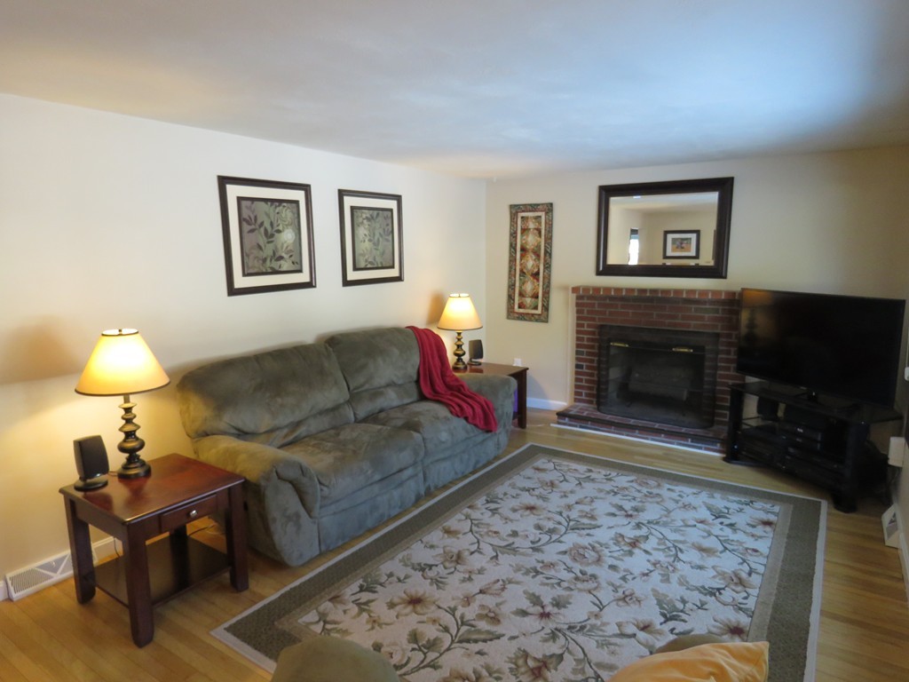 30 Thoreau Road Northborough, MA 01532 - Photo 7 of 30 Gallery Image 7