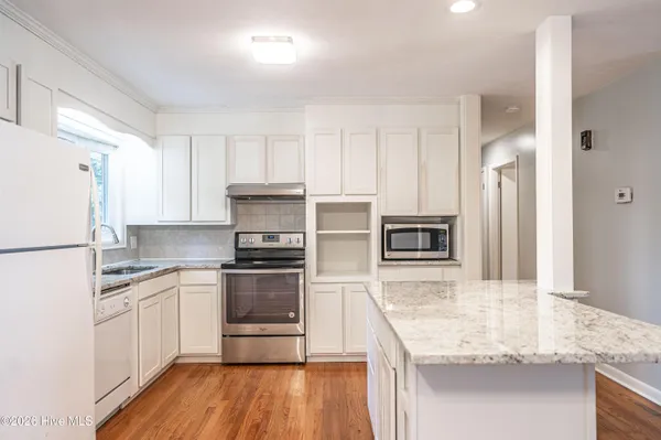 $2,250 | 160 West Delaware Avenue, Southern Pines, NC 28387