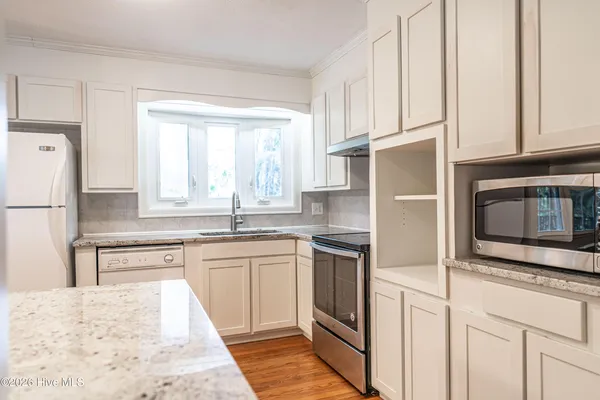 $2,250 | 160 West Delaware Avenue, Southern Pines, NC 28387