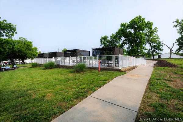 $315,000 | 128 Park Pl Lane, Unit 2B, Kaiser, MO 65047