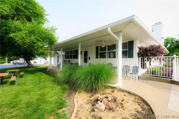 $315,000 | 128 Park Pl Lane, Unit 2B, Kaiser, MO 65047