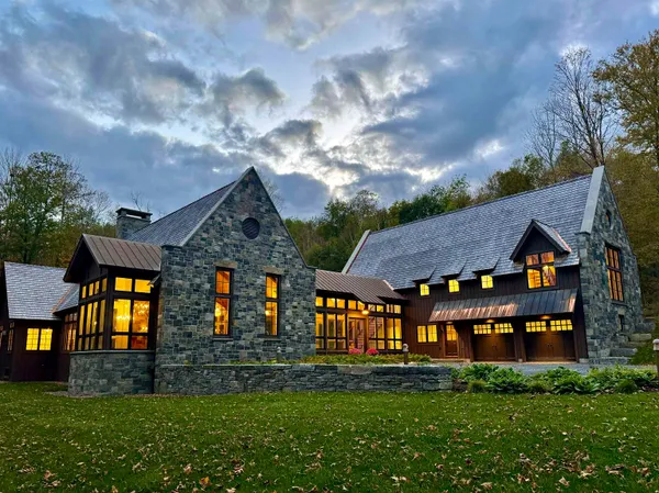 $6,900,000 | 515 W Fields, Manchester, VT 05255