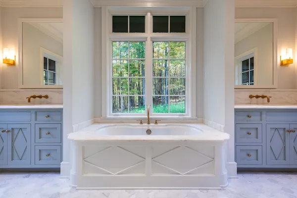 $5,900,000 | 515 W Fields, Manchester, VT 05255