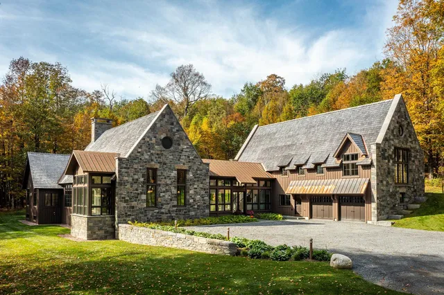 $6,900,000 | 515 W Fields, Manchester, VT 05255