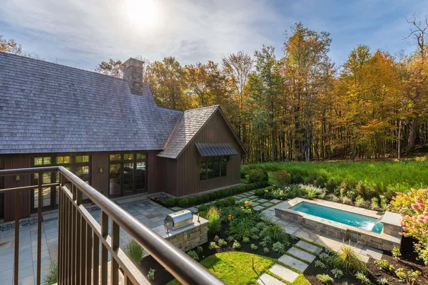 $5,900,000 | 515 W Fields, Manchester, VT 05255