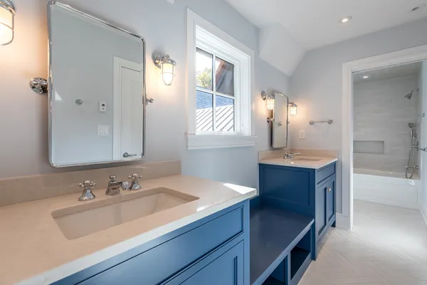 $5,900,000 | 515 W Fields, Manchester, VT 05255