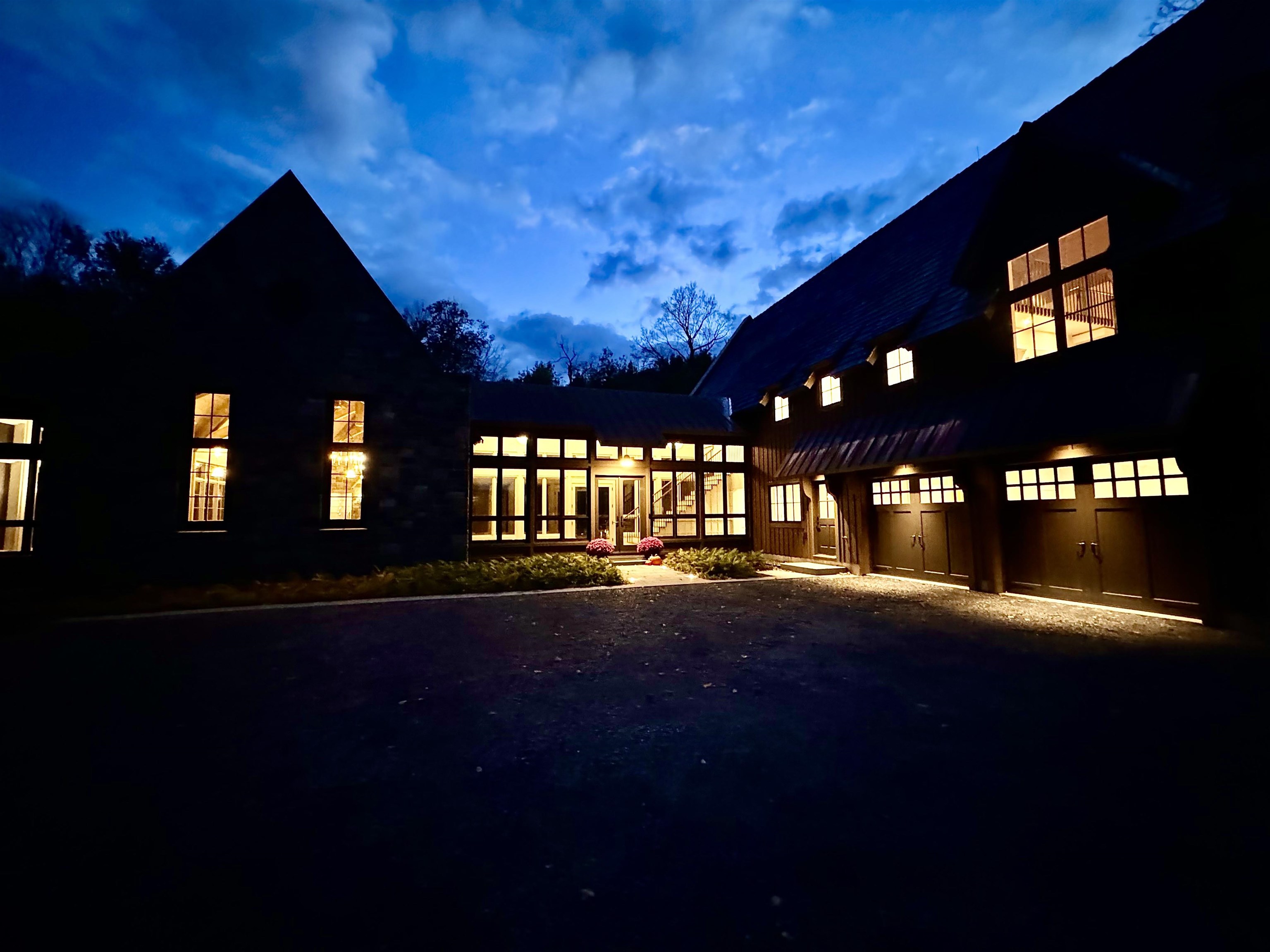 515 W Fields Manchester, VT 05255 - Photo 3 of 40