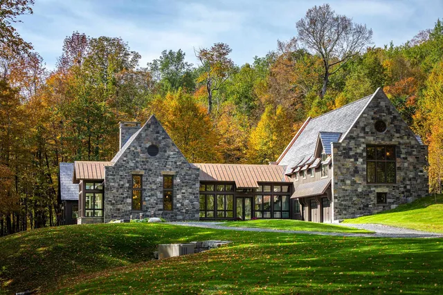 $6,900,000 | 515 W Fields, Manchester, VT 05255