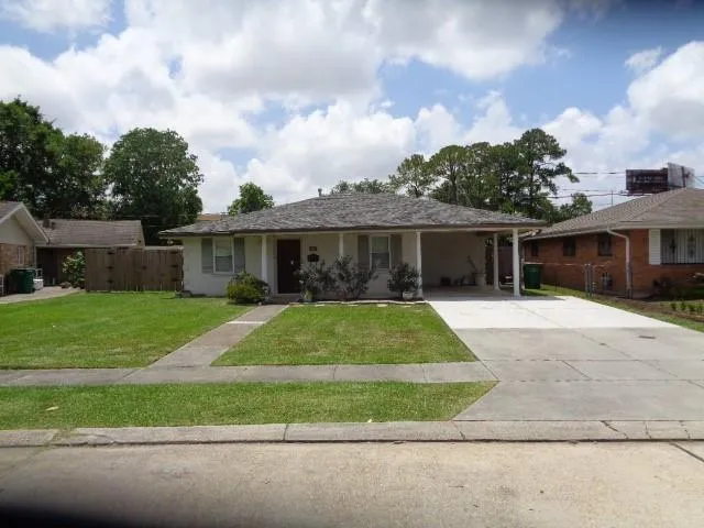 $2,300 | 106 Willow Drive, Gretna, LA 70053