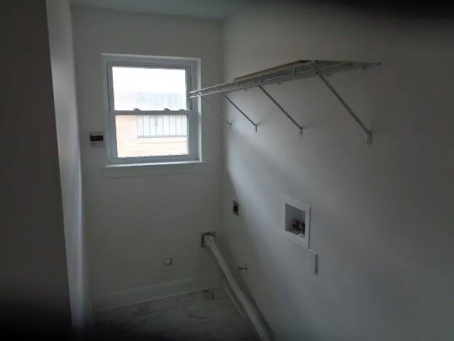 $2,300 | 106 Willow Drive, Gretna, LA 70053