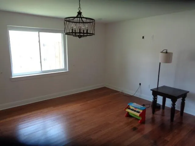 $2,300 | 106 Willow Drive, Gretna, LA 70053