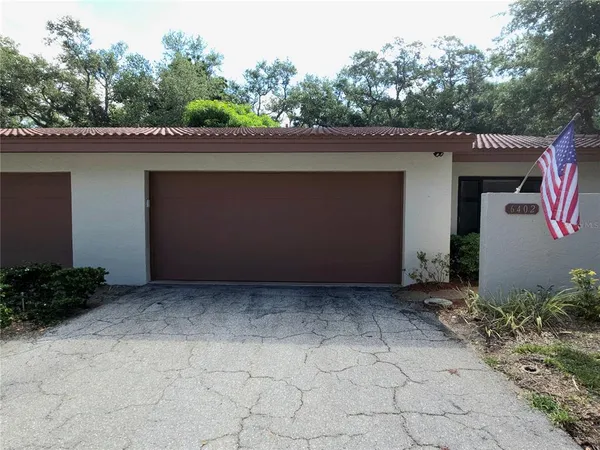 $318,000 | 6402 Meadowlark Lane, Bradenton, FL 34210