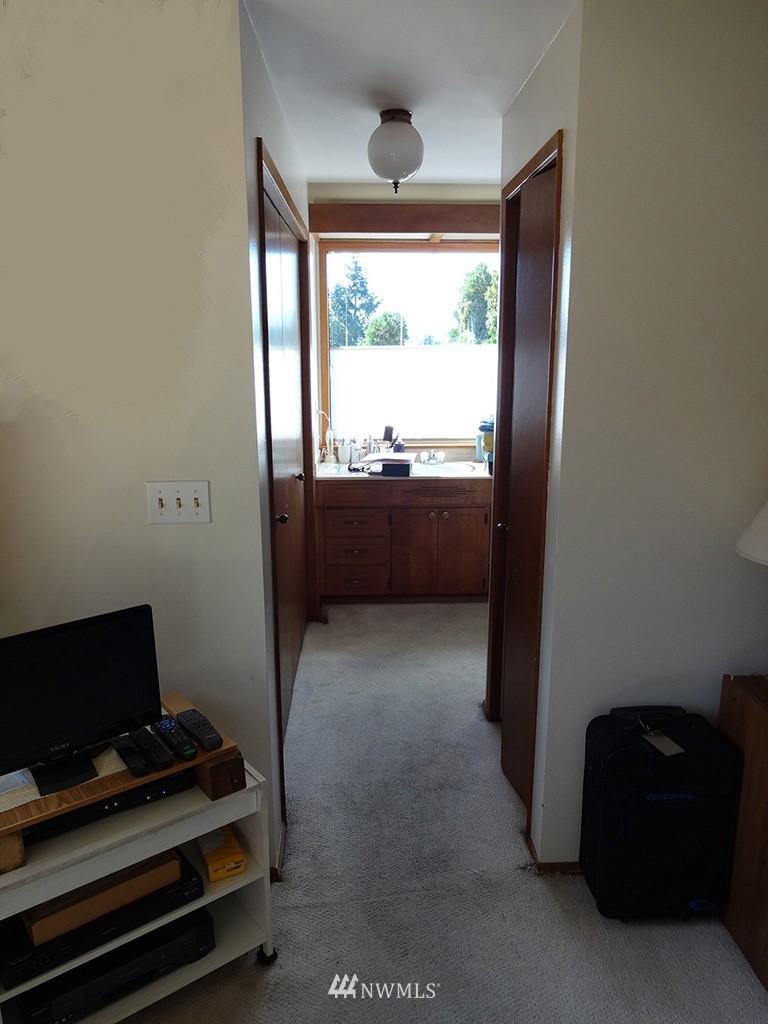1303 North 32nd Street Renton, WA 98056 - Photo 13 of 18
