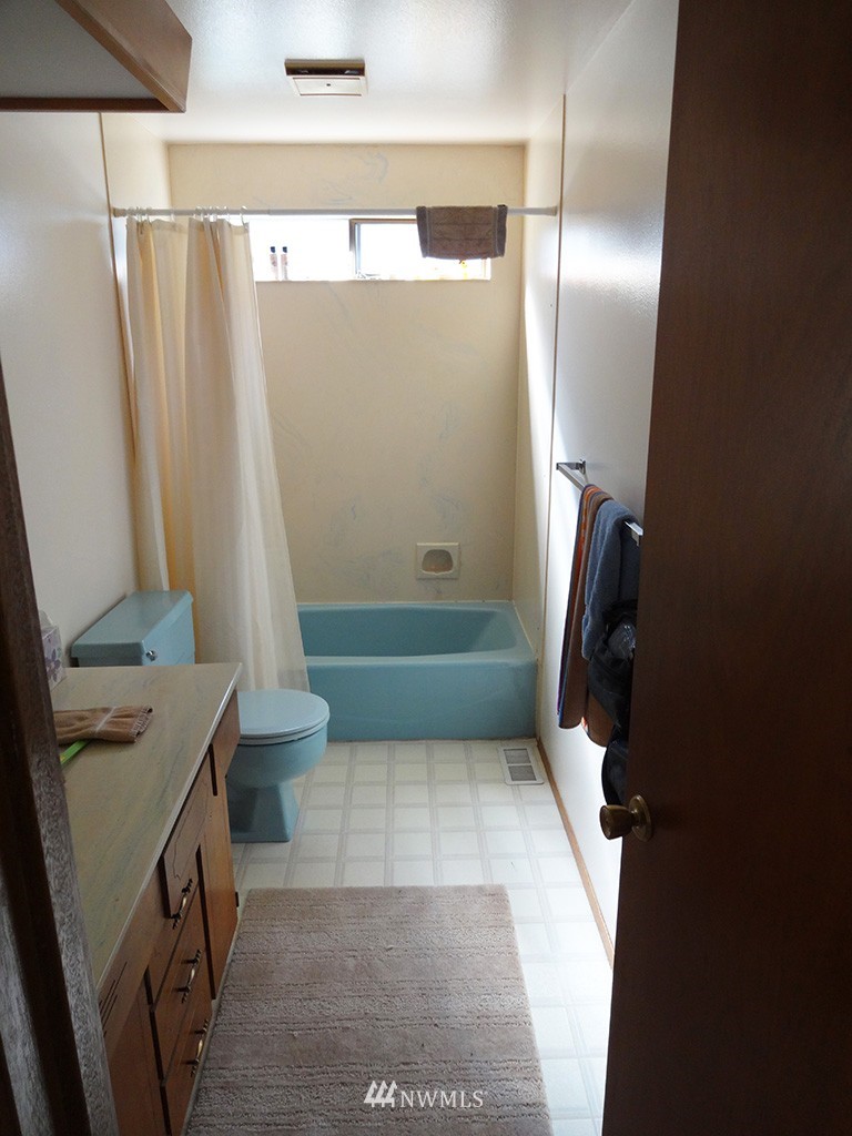 1303 North 32nd Street Renton, WA 98056 - Photo 14 of 18