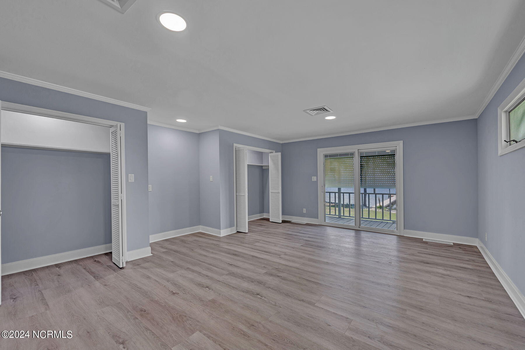 2017 Old Pamlico Beach Road West Belhaven, NC 27810 - Photo 13 of 26 This room could be divided to make a 3rd bedroom. Both would have closets.
