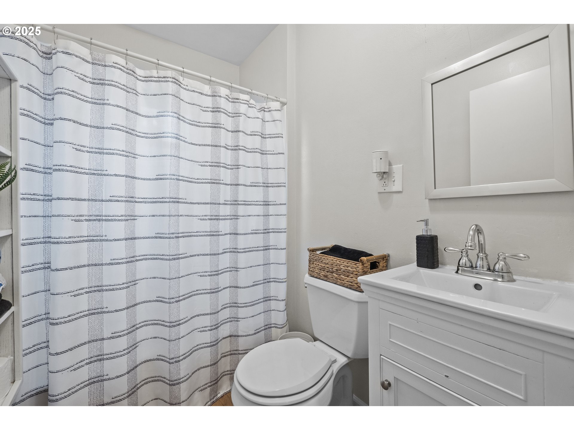 547 Fir Street Woodburn, OR 97071 - Photo 18 of 31