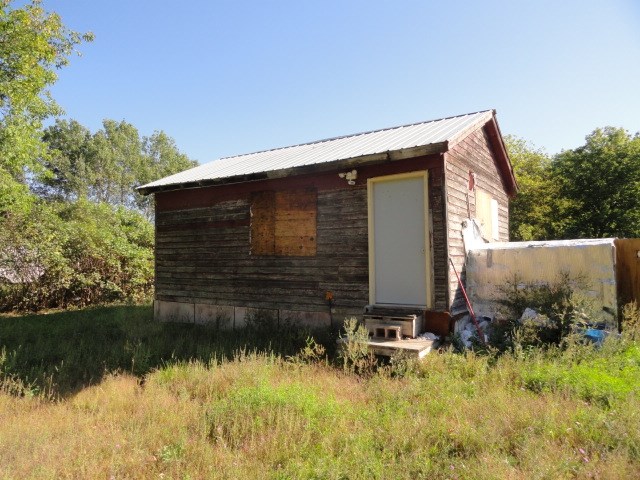 4600 North Woodruff Road Weidman, MI 48893 - Photo 5 of 13 1806586-4.JPG