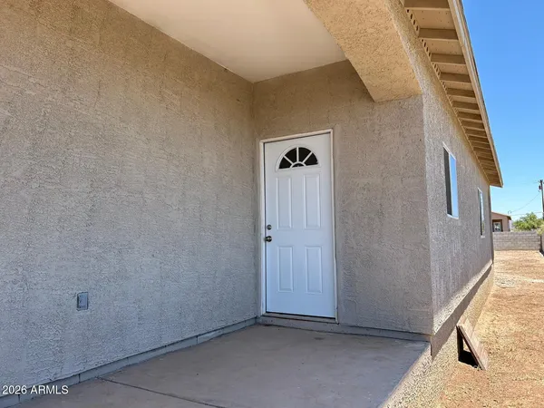 $1,500 | 2742 North Washington Avenue, Douglas, AZ 85607