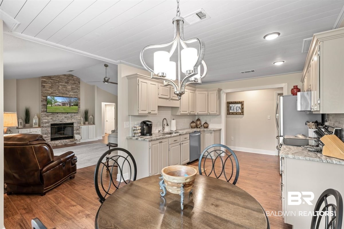 8394 Forest Drive Foley, AL 36535 - Photo 9 of 27