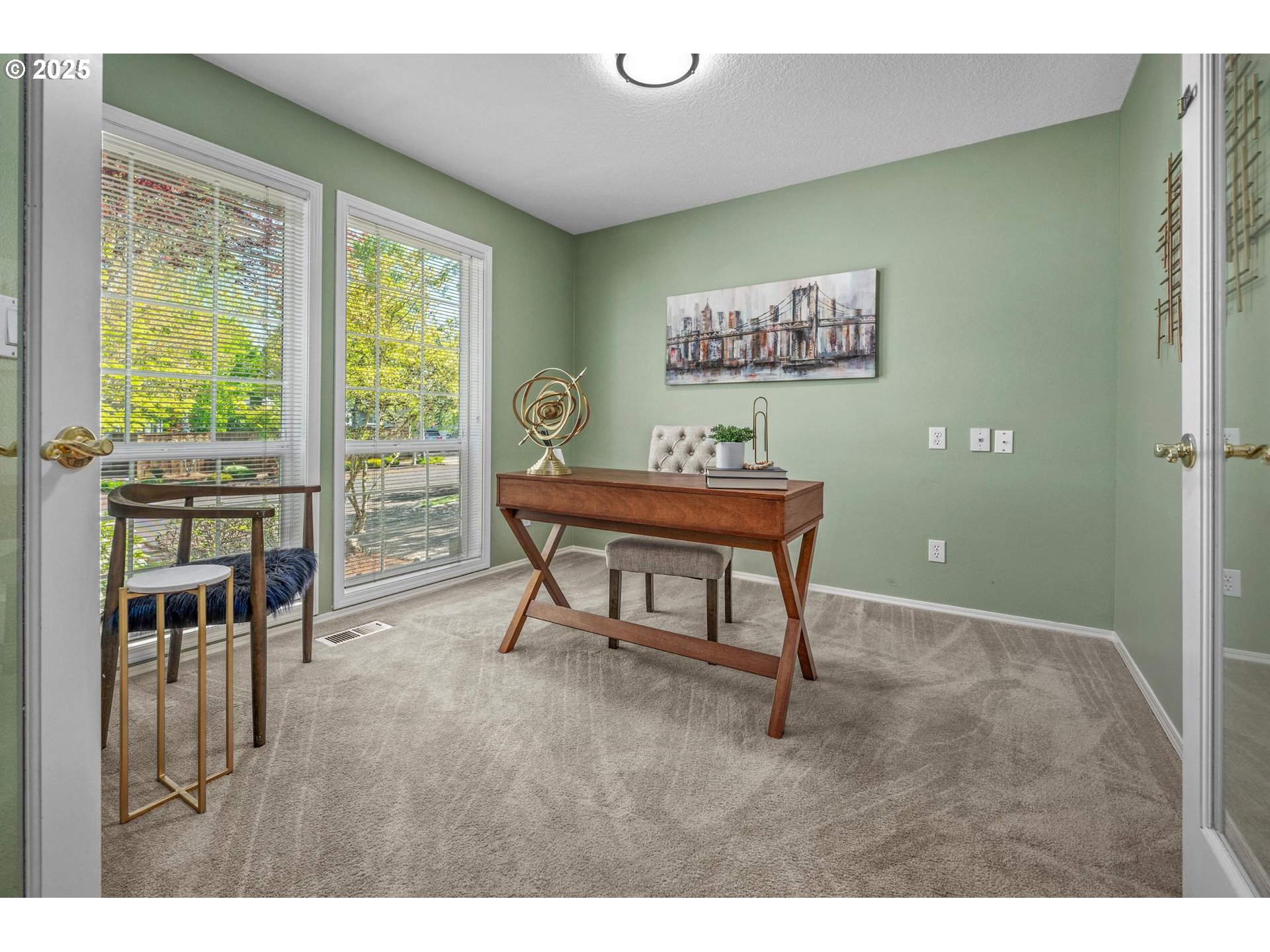 305 Southwest 169th Place Beaverton, OR 97006 - Photo 14 of 41 Gallery Image 14