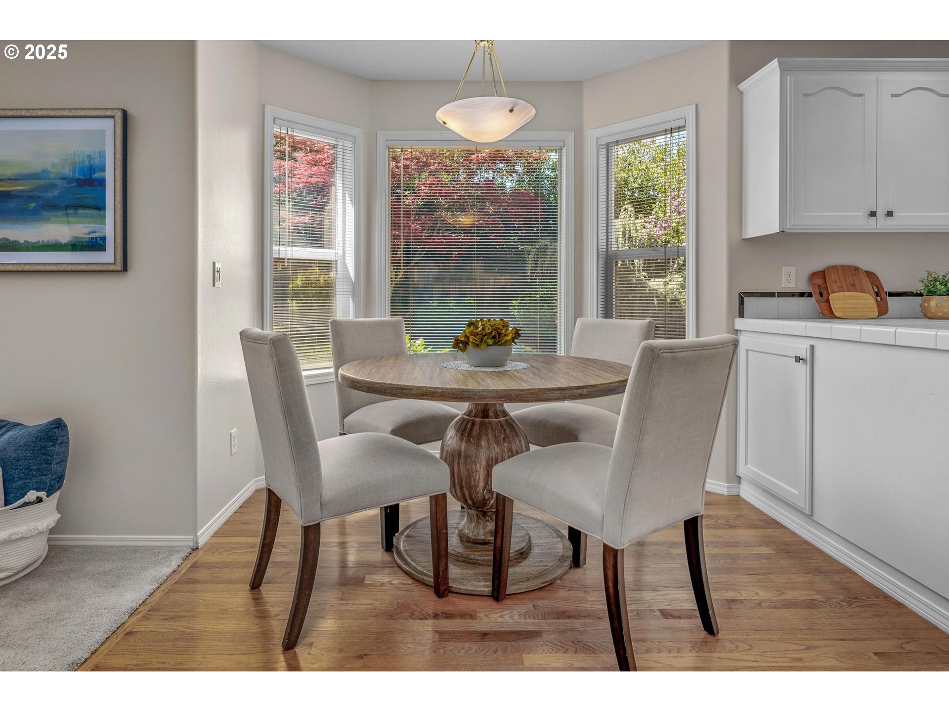 305 Southwest 169th Place Beaverton, OR 97006 - Photo 10 of 41 Gallery Image 10