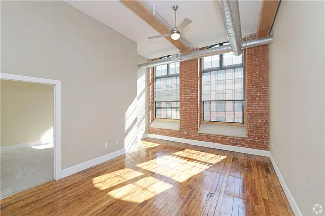 $2,330 | 75 Pocasset Street, Unit 317, Johnston, RI 02919