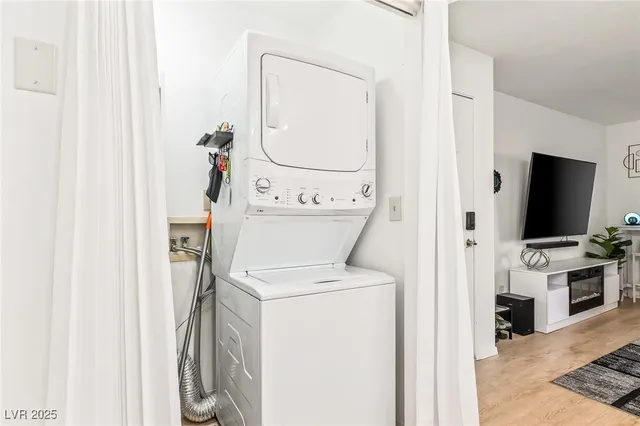 $139,999 | 3550 Bay Sands Drive, Unit 1031, Laughlin, NV 89029