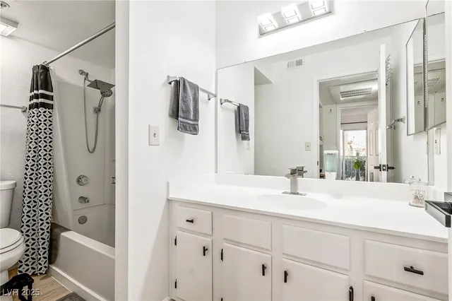 $139,999 | 3550 Bay Sands Drive, Unit 1031, Laughlin, NV 89029