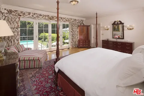 $16,750,000 | 661 Stone Canyon Road, Los Angeles, CA 90077