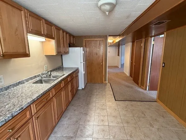 $1,700 | 19 Lantern Road, Unit U:1SIDE, Holbrook, MA 02343