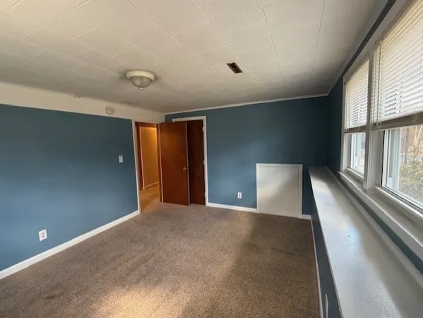 $1,700 | 19 Lantern Road, Unit U:1SIDE, Holbrook, MA 02343