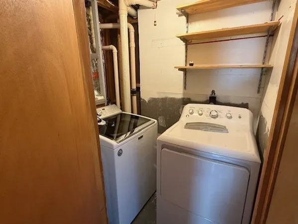 $1,700 | 19 Lantern Road, Unit U:1SIDE, Holbrook, MA 02343