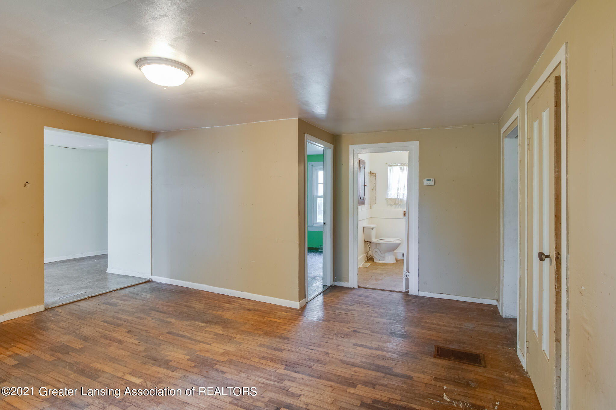 2116 Ives Road Leslie, MI 49251 - Photo 20 of 39 2116_Ives_CASSIE-25