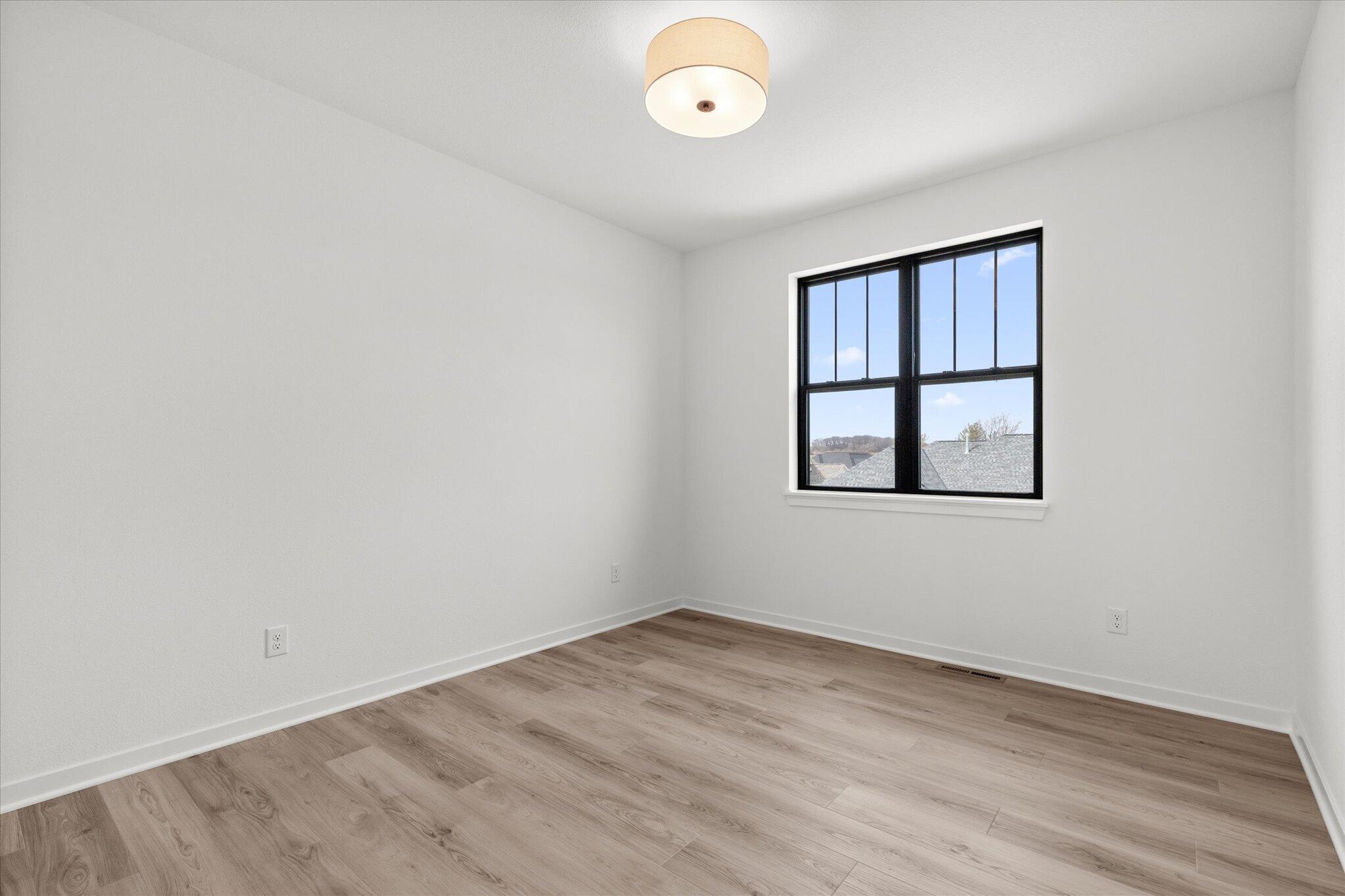 804 Viewpoint Avenue Waukesha, WI 53188 - Photo 22 of 30 804-viewpoint-ave-22-bedroom-3
