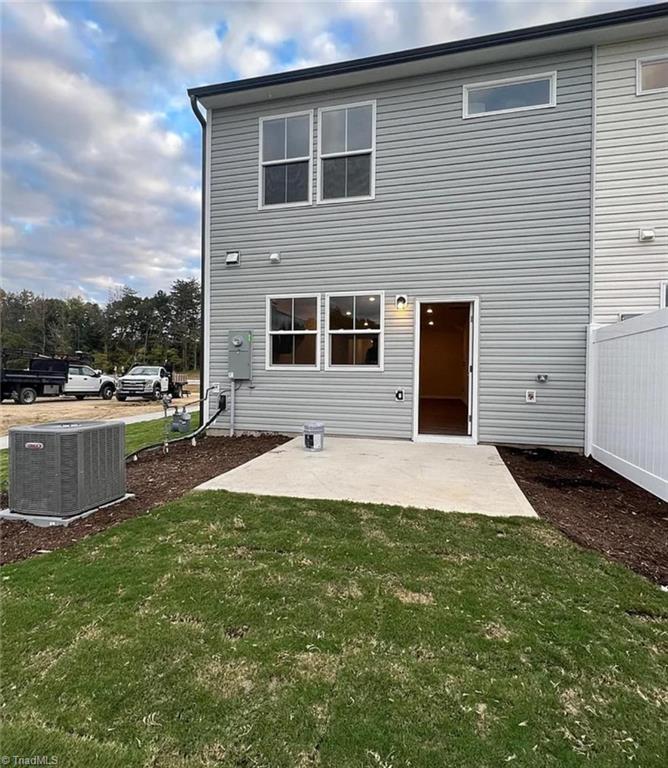 872 Falls Grove Trail High Point, NC 27265 - Photo 14 of 16