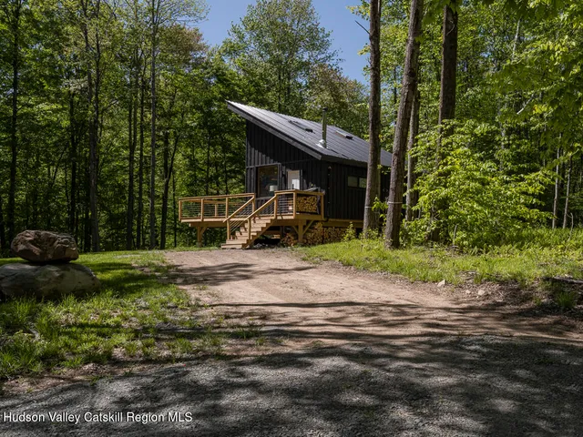 $525,000 | 29 Lexie Lane, Roscoe, NY 12776