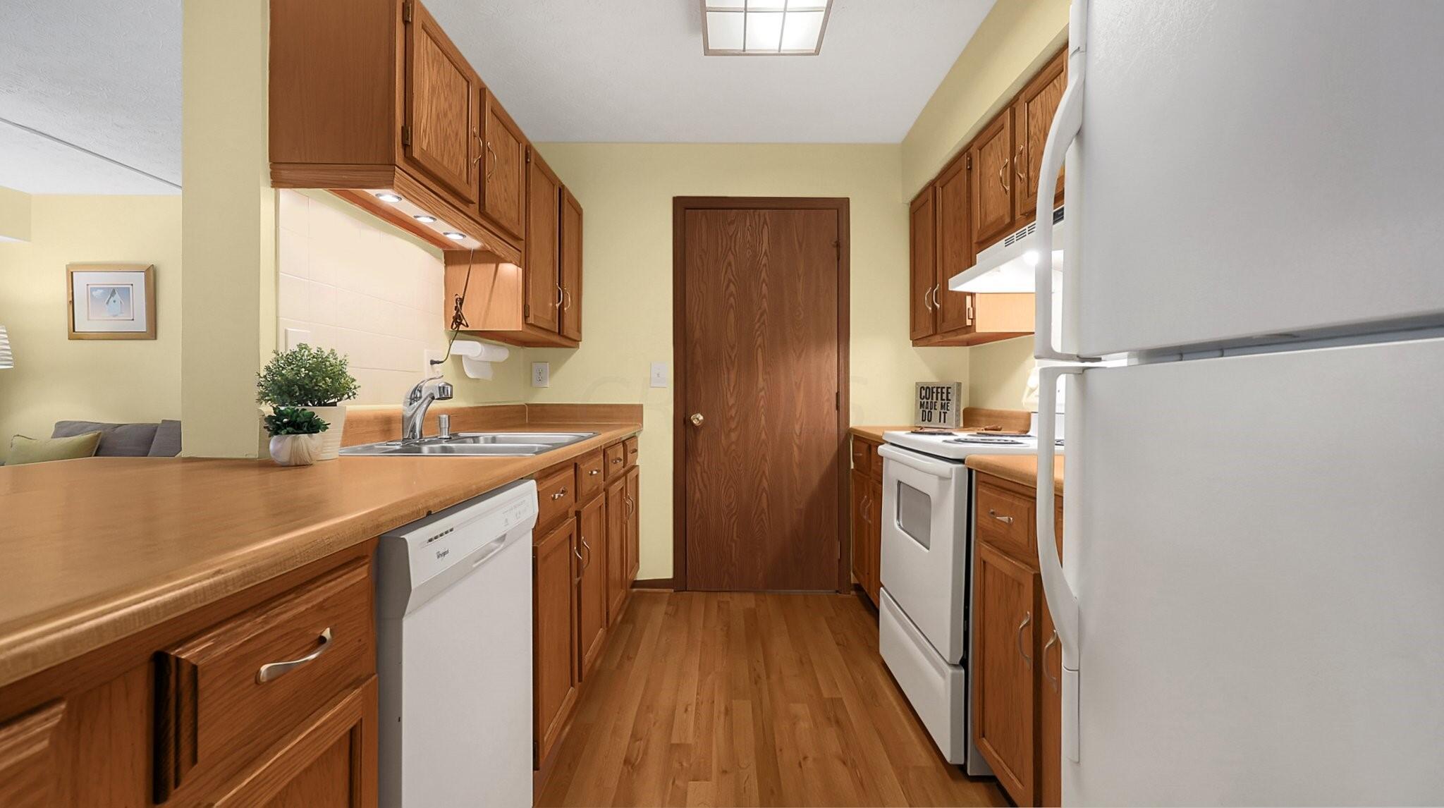 4117 Karl Road, Unit 107 Columbus, OH 43224 - Photo 8 of 22 Karl.Kitchen2