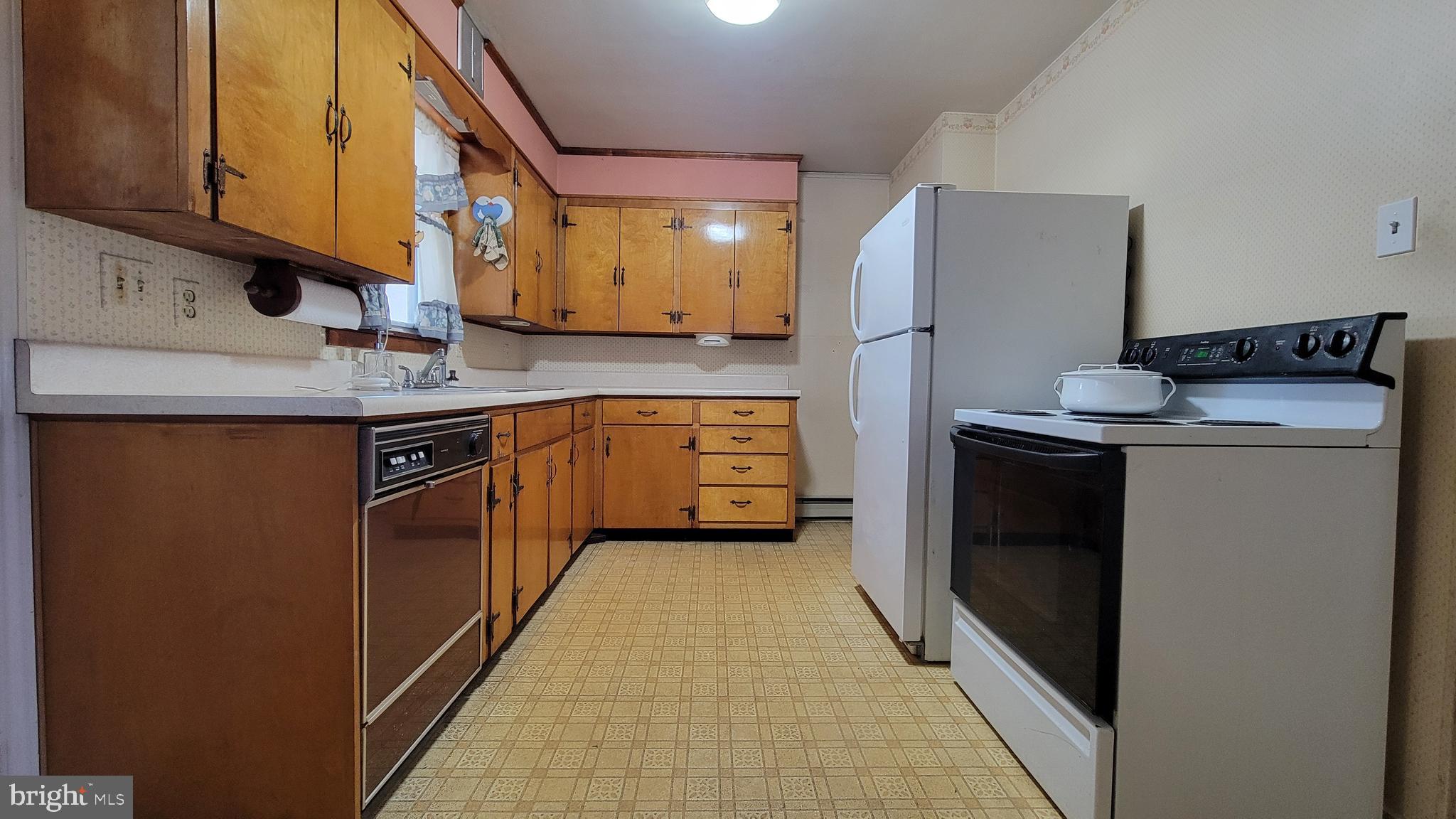 221 Devonshire Road Hagerstown, MD 21740 - Photo 3 of 27 Gallery Image 3