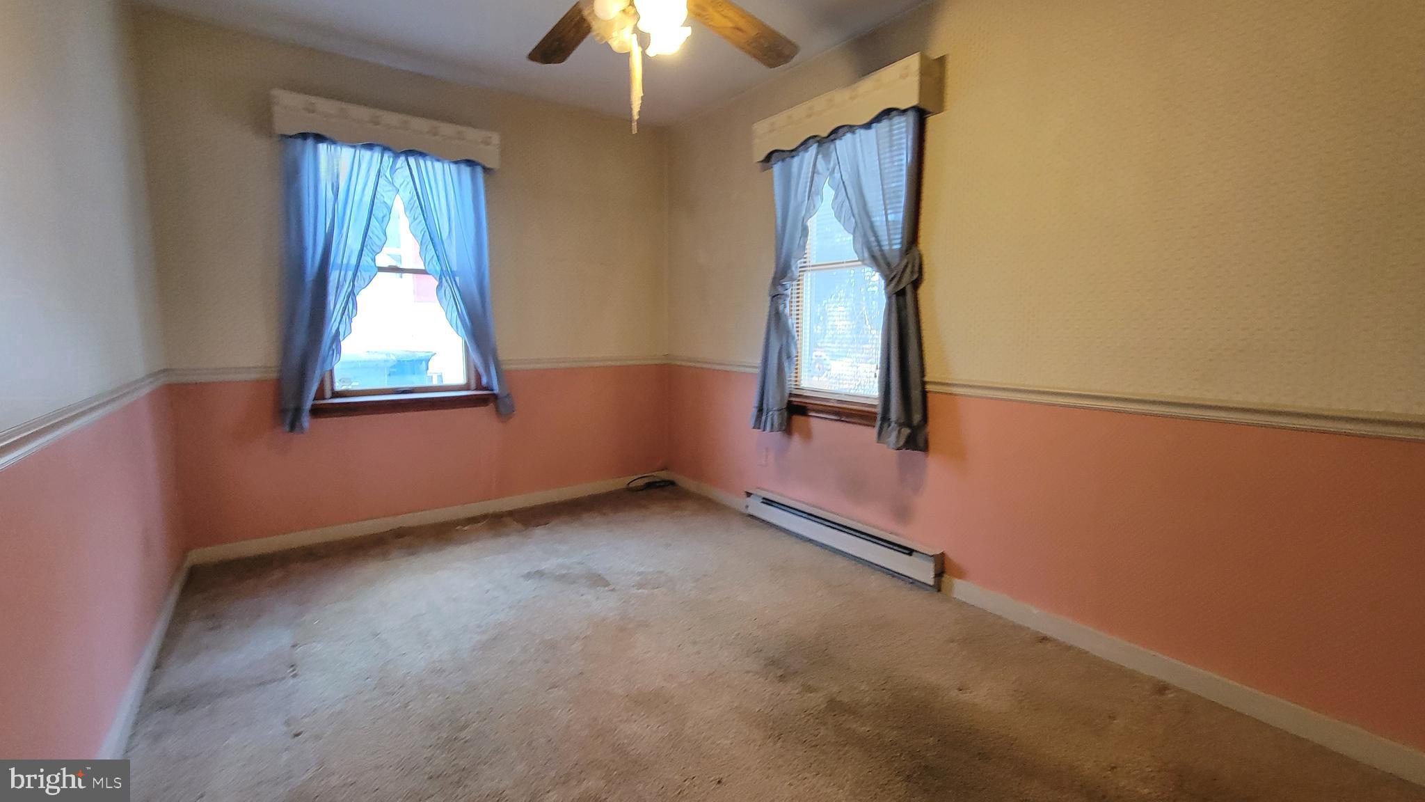 221 Devonshire Road Hagerstown, MD 21740 - Photo 7 of 27 Gallery Image 7