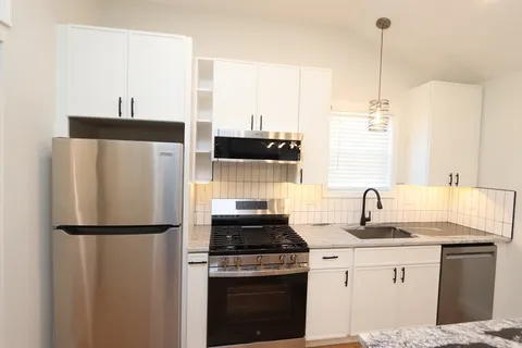 $3,200 | 14-16 Harriet Street, Unit 2, Boston, MA 02135