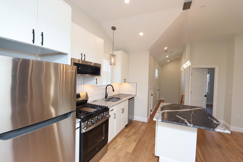 14-16 Harriet Street, Unit 2 Boston, MA 02135 - Photo 4 of 20