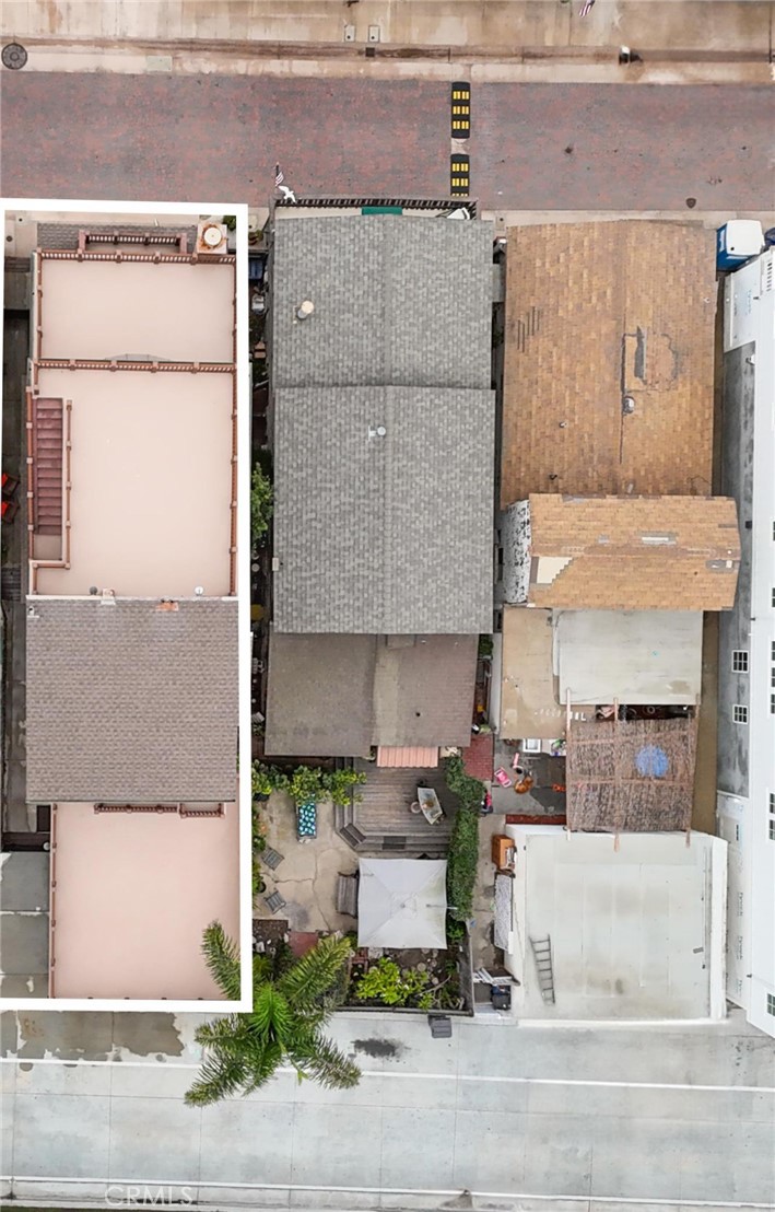 58 B Surfside Avenue Surfside, CA 90743 - Photo 3 of 23