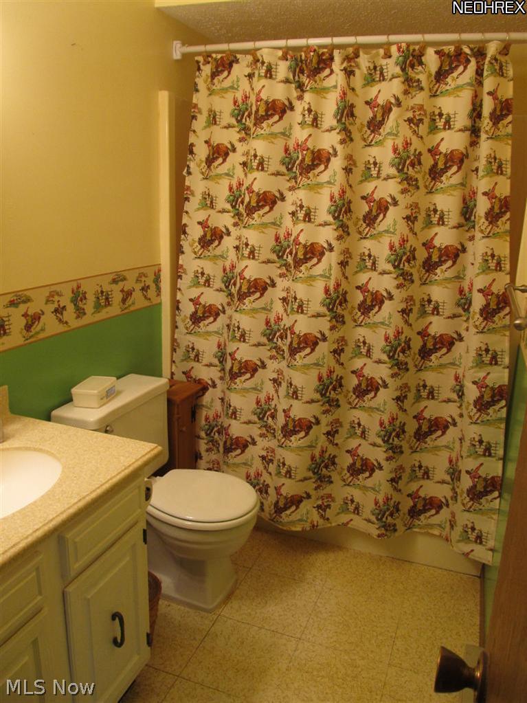 4653-4655 Hattrick Road Ravenna, OH 44266 - Photo 11 of 14 Gallery Image 11