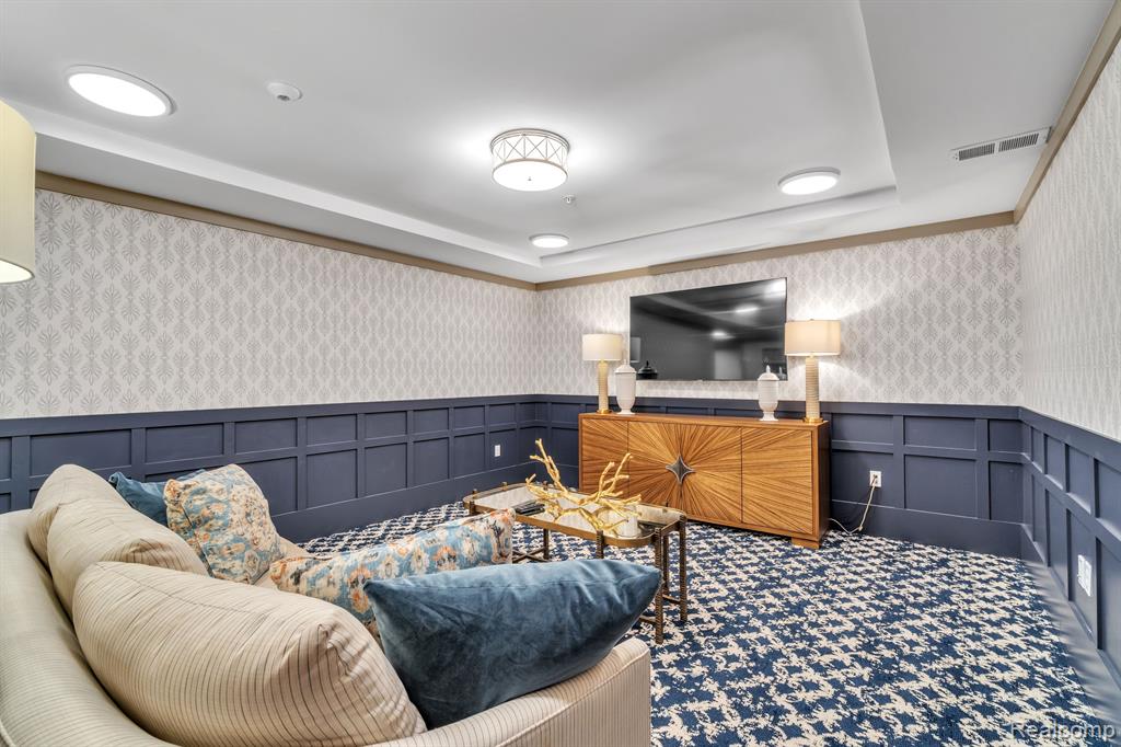 1957 South Telegraph Road, Unit 301 Bloomfield Hills, MI 48302 - Photo 45 of 59