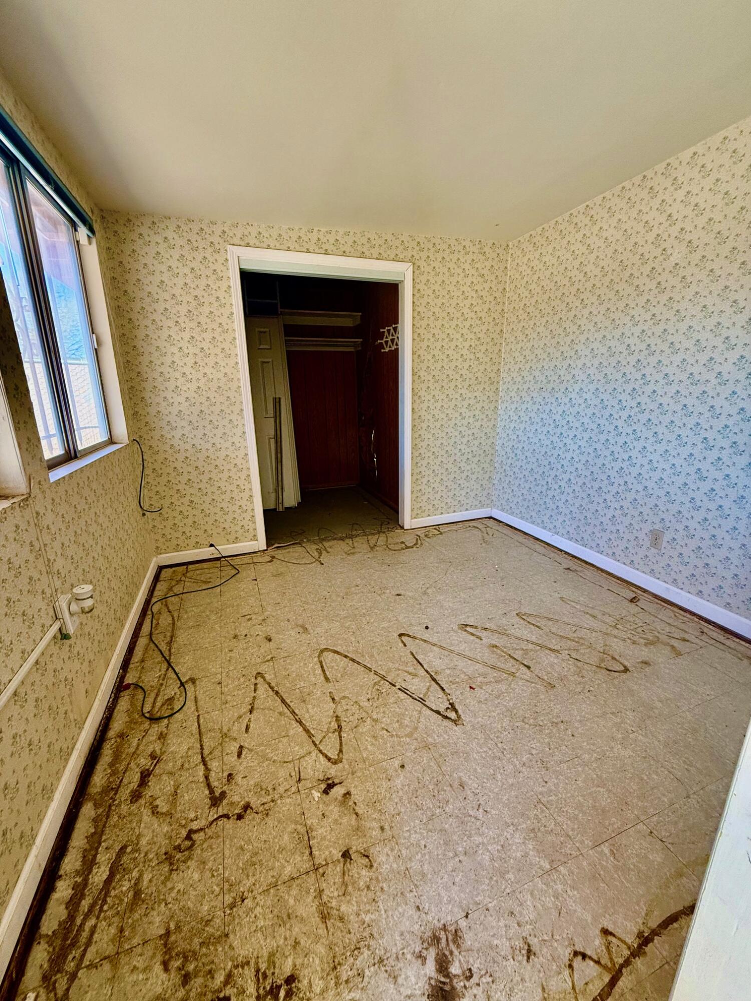 7990 Ramas Avenue Yucca Valley, CA 92284 - Photo 15 of 19 a view of an empty room